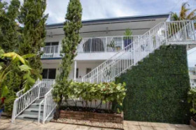 Beachside Apartment Hotel Miami